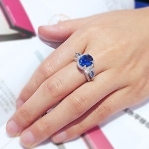 White Gold Blue Sapphire Engagement Wedding Ring
